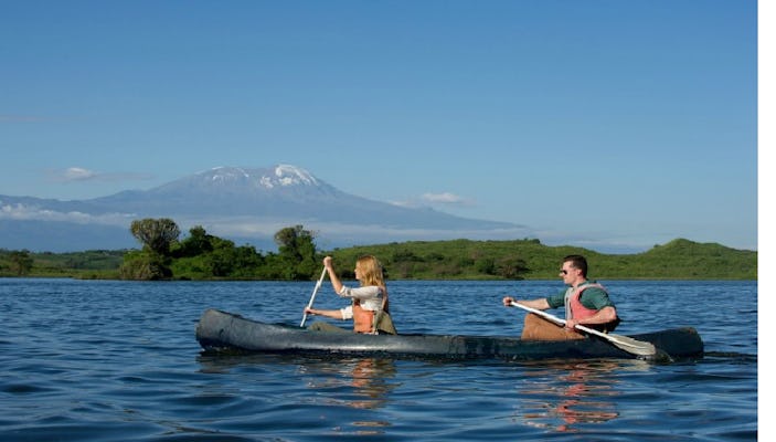 Lake Duluti canoeing by the Kilimanjaro