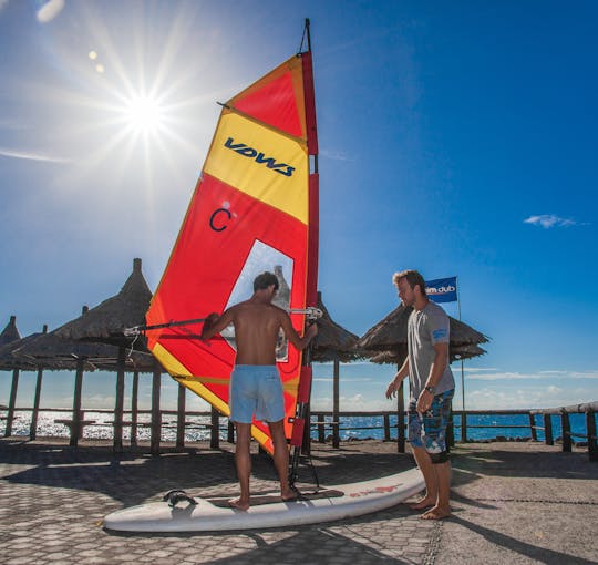 Windsurfen und Stehpaddeln