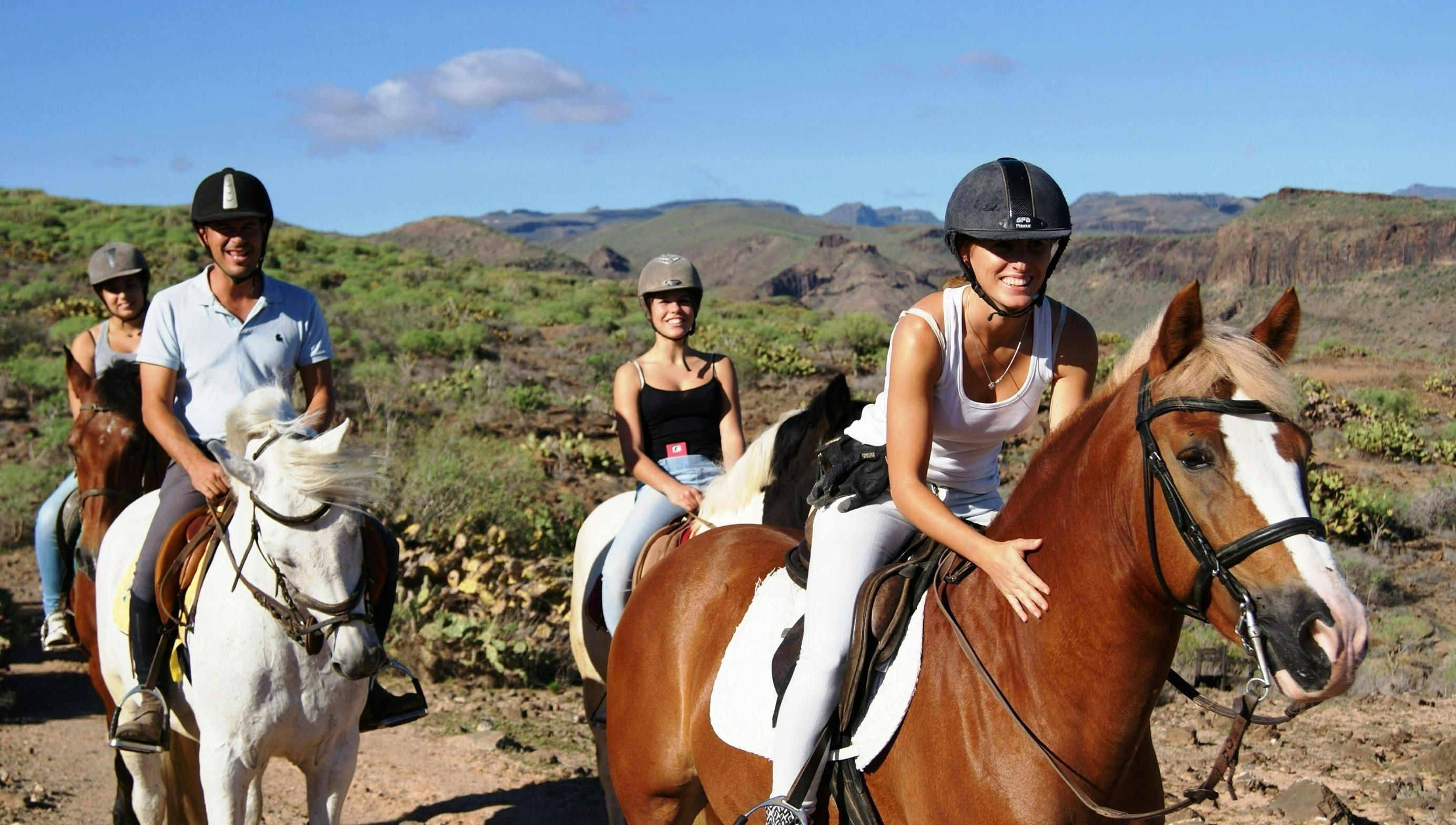 Ridtur med Salobre Horse Riding