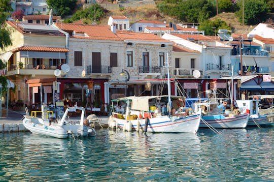 Les villages de Samos en soirée