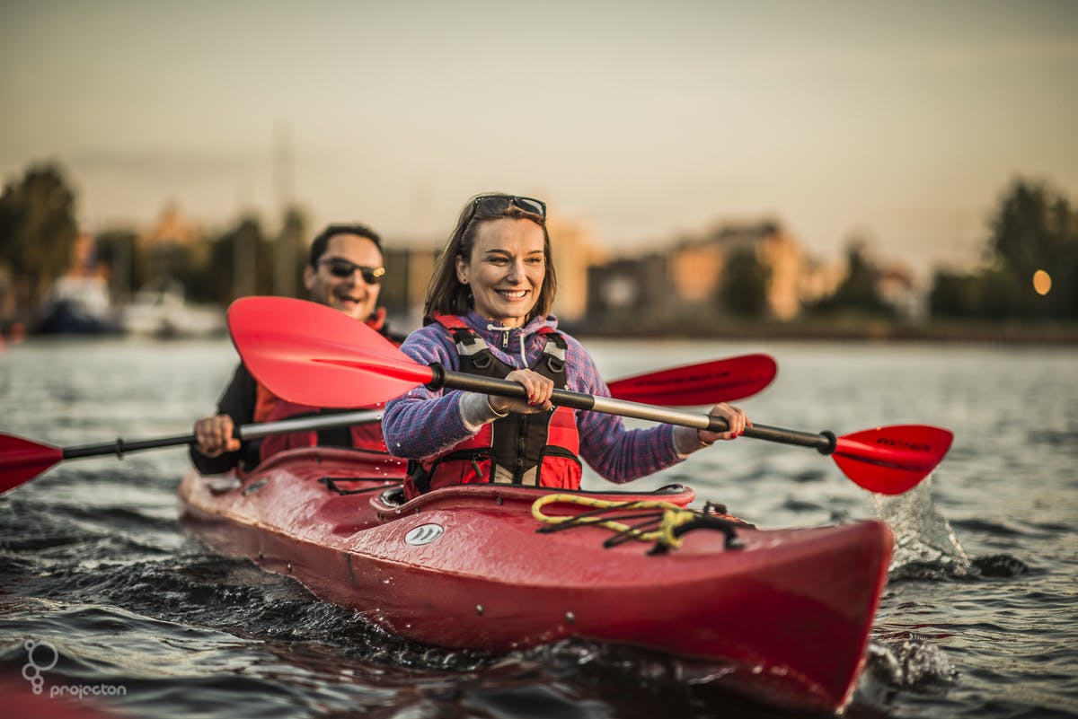 Tour guidato in kayak al tramonto a Danzica