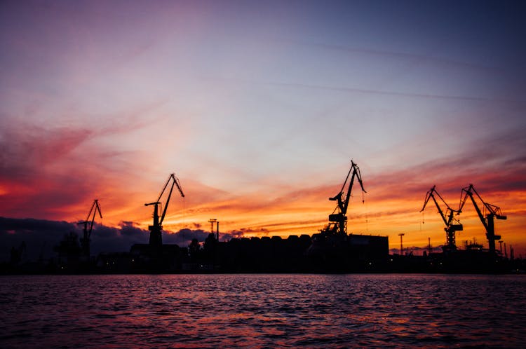 Guided sunset kayak tour of Gdansk