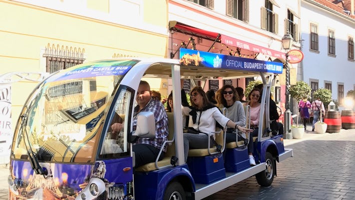 Bilhete para hop-on hop-off em micro-ônibus elétrico do Castelo de Buda