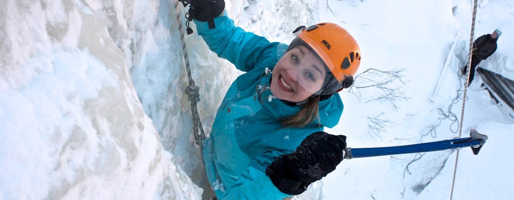 Experimenta la escalada en hielo en Luosto