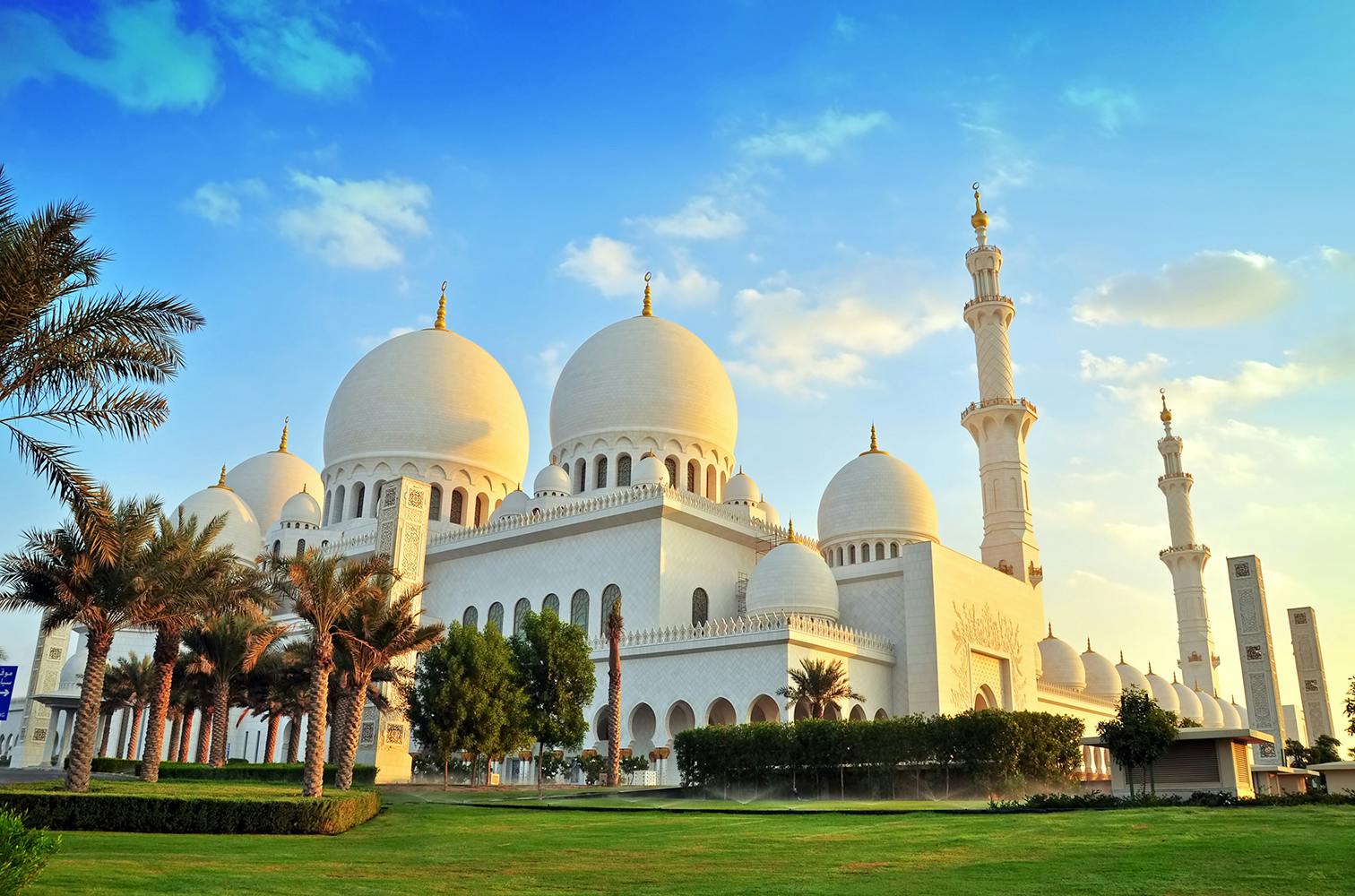 Poolse tour door Abu Dhabi vanuit Ras Al Khaimah