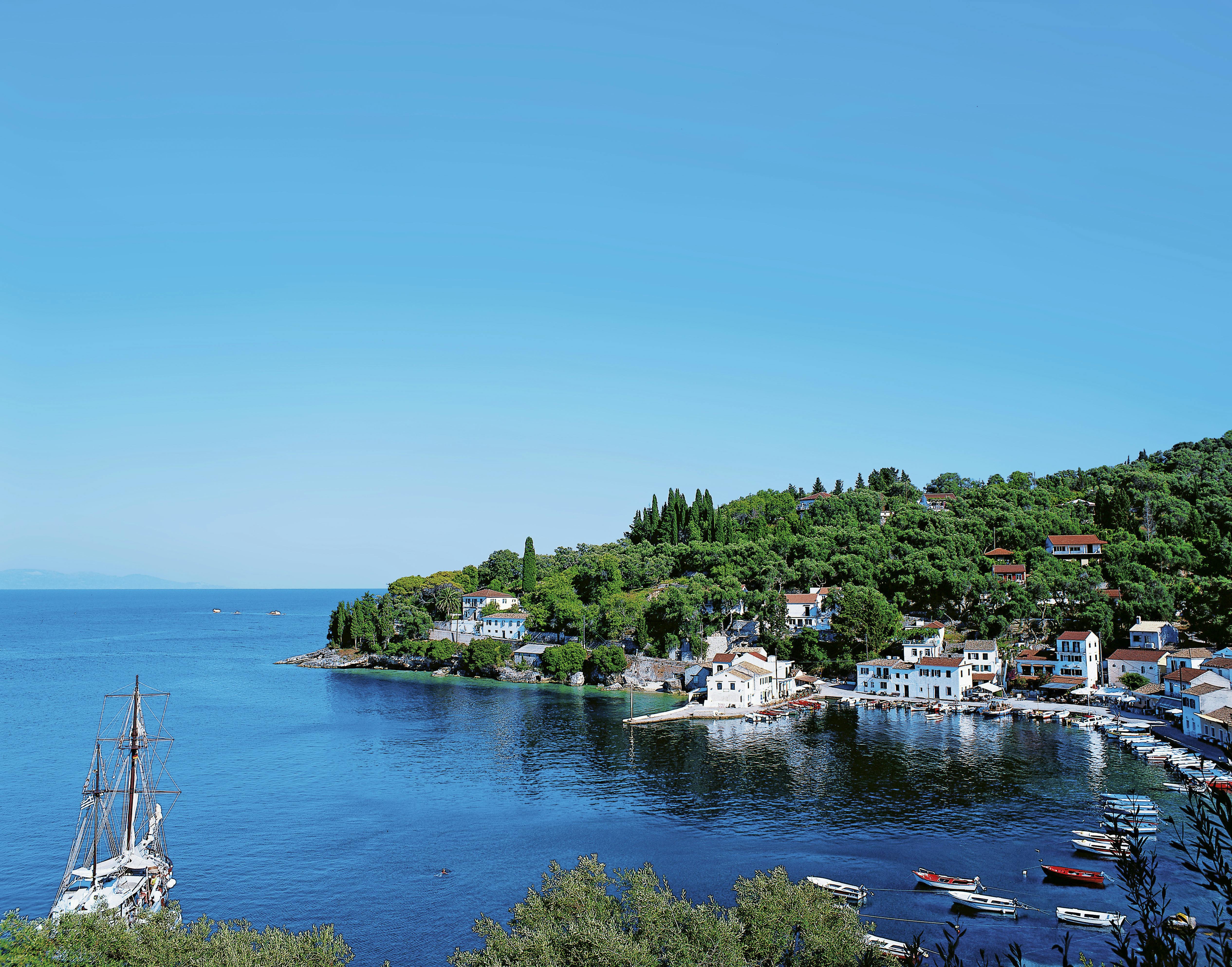 Paxos and Antipaxos Cruise