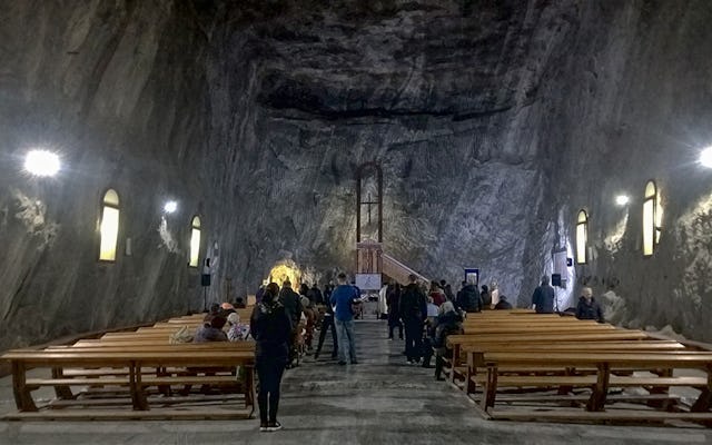 Jednodniowa wycieczka do kopalni soli Praid i największej figury Jezusa w Europie Wschodniej