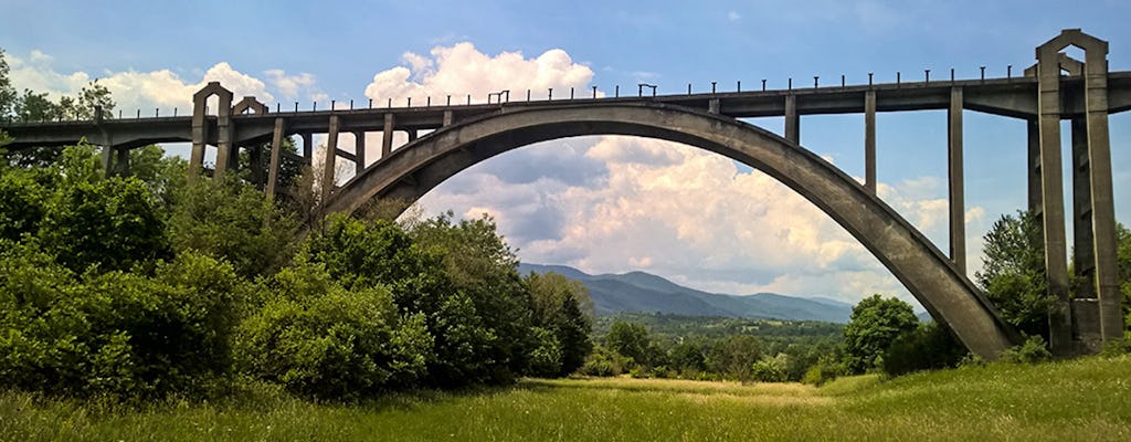 Dagtrip naar Ohaba-watermolen, grottempel en spoorwegviaduct vanuit Brasov