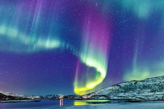 Opplev nordlys og besøk en huskyleir