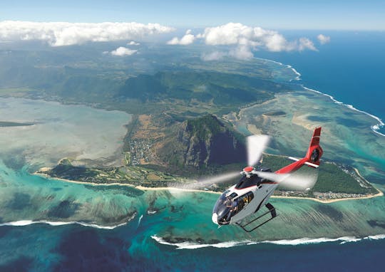 45-minutowy lot helikopterem widokowym na Mauritius