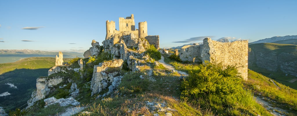 Odkryj średniowieczne cuda w górach Abruzji