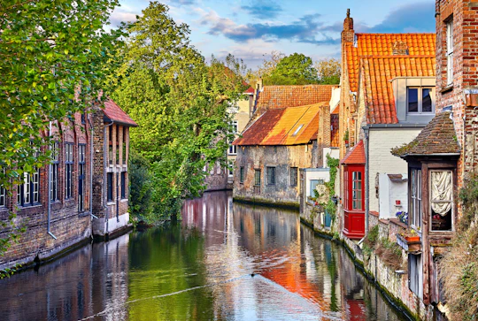 Bruges and Damme day trip with canal boat and windmills