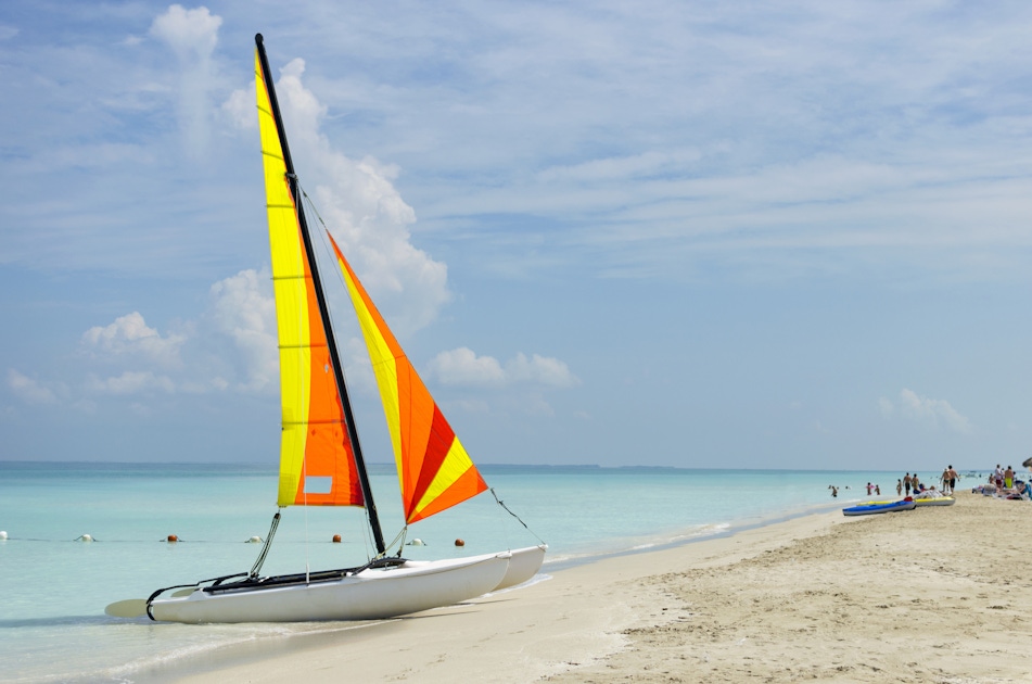 catamaran trip to cayo blanco