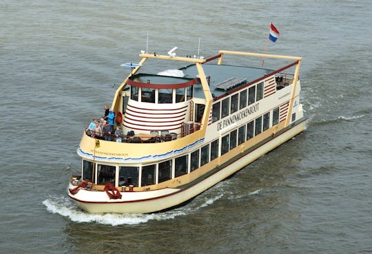 Pancake cruise on the Rotterdam river