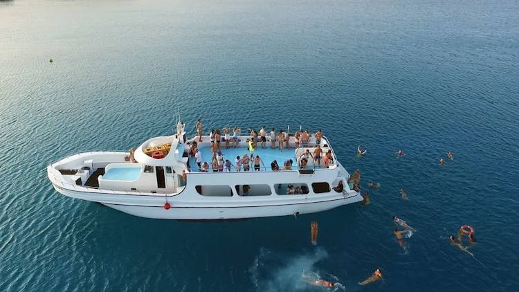Famagusta Chill & Relax Cruise with Transport