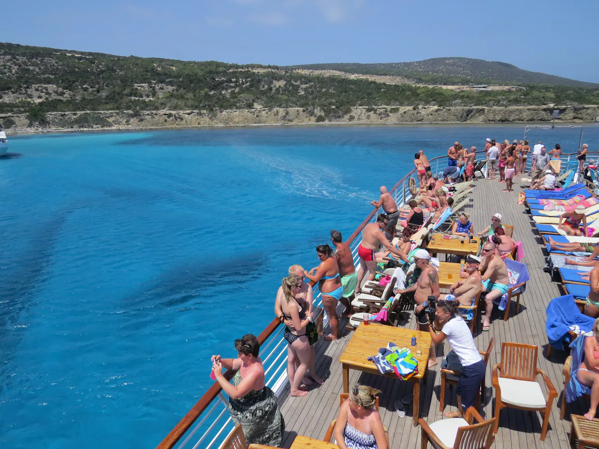 Wave Dancer sunshine cruise