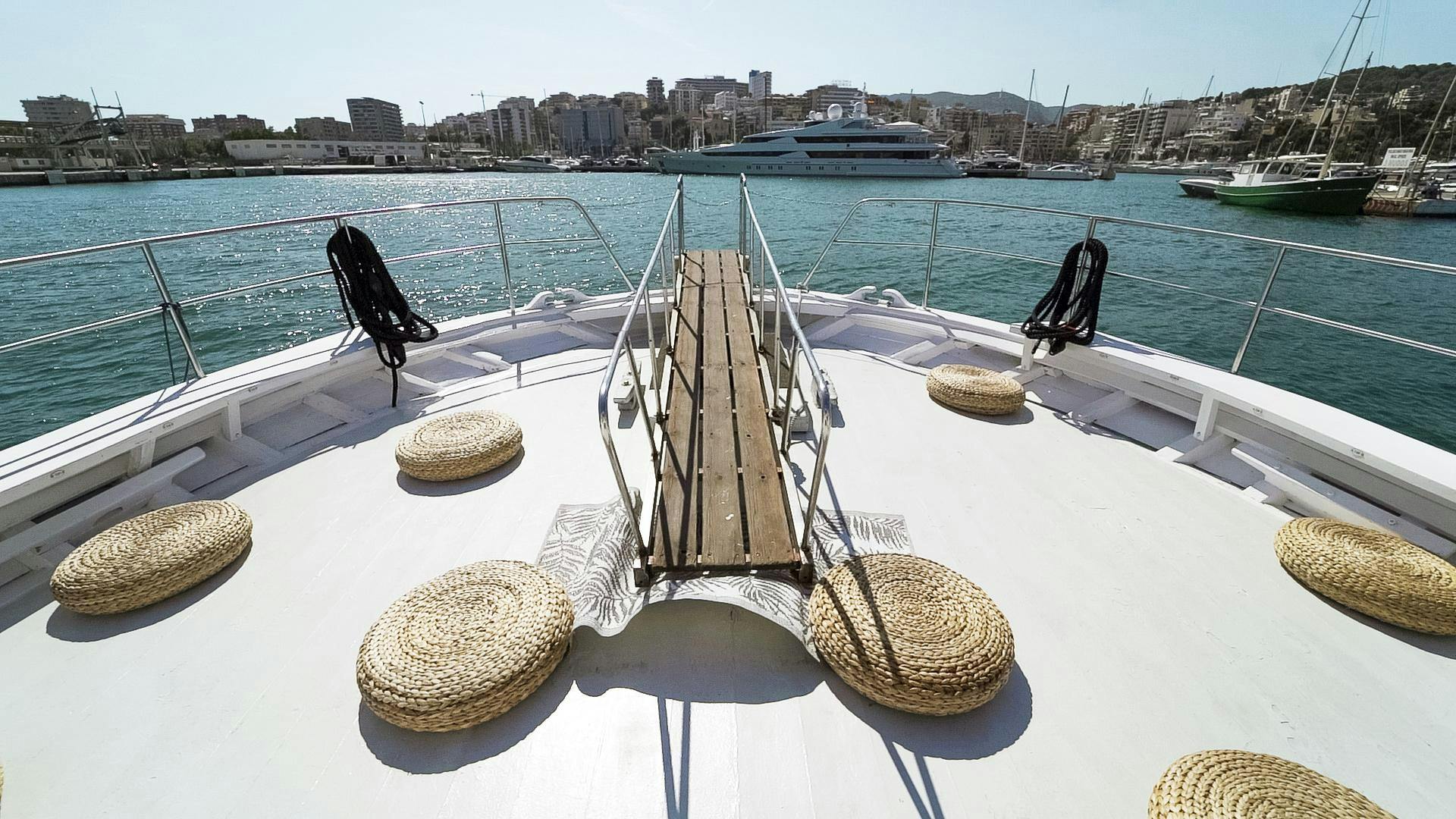 Oceana Palma Bay experience boat trip