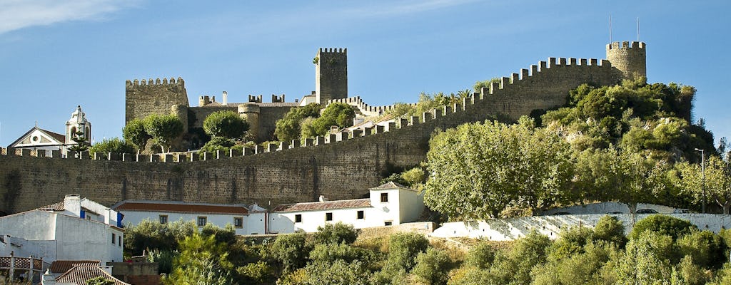 Excursão de dia inteiro a Óbidos, Batalha e Alcobaça saindo de Coimbra