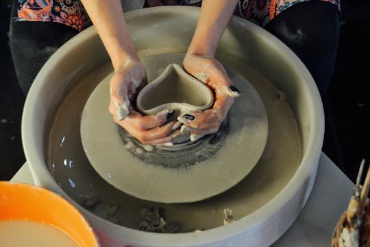 Learn about blue pottery in Jaipur