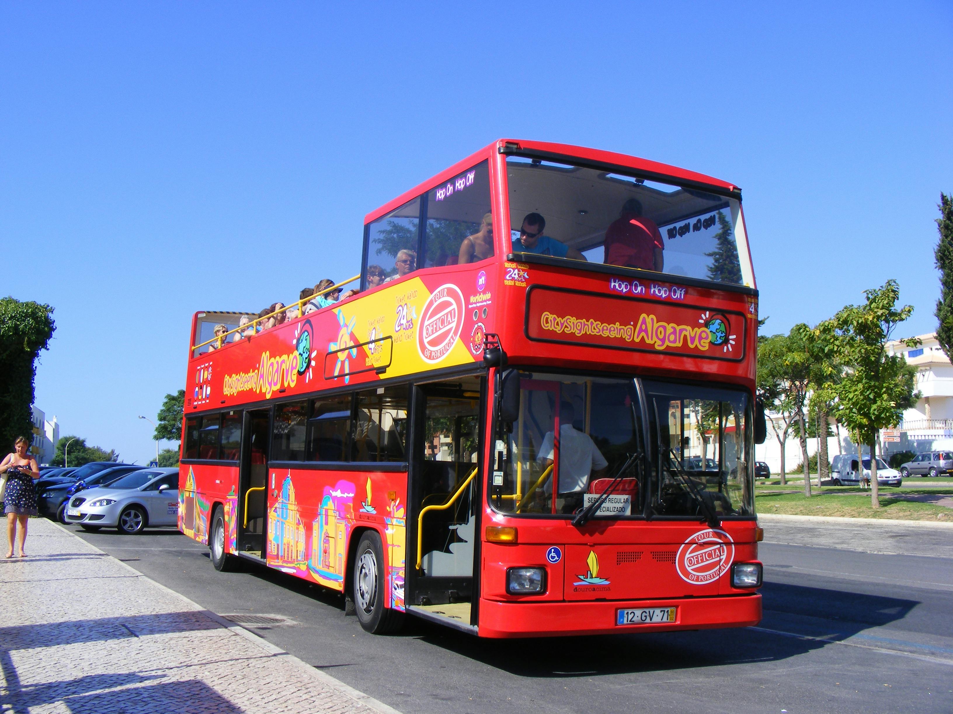 Visite d'Albufeira en bus à arrêts multiples de 24 ou 48 heures