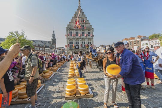 Half-day cheese market tour in Alkmaar from Amsterdam