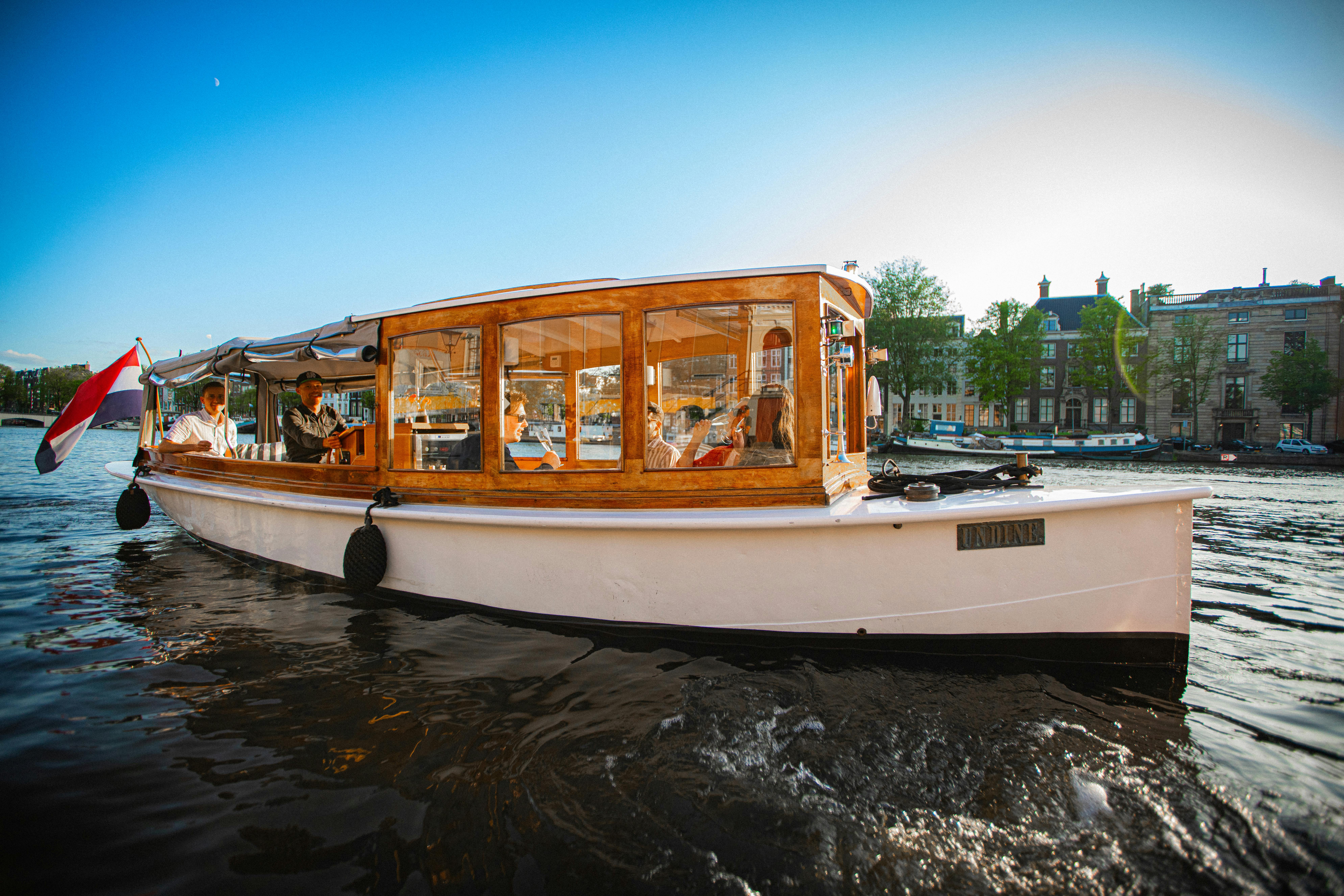 Crociera con prosecco e vino sui canali di Amsterdam