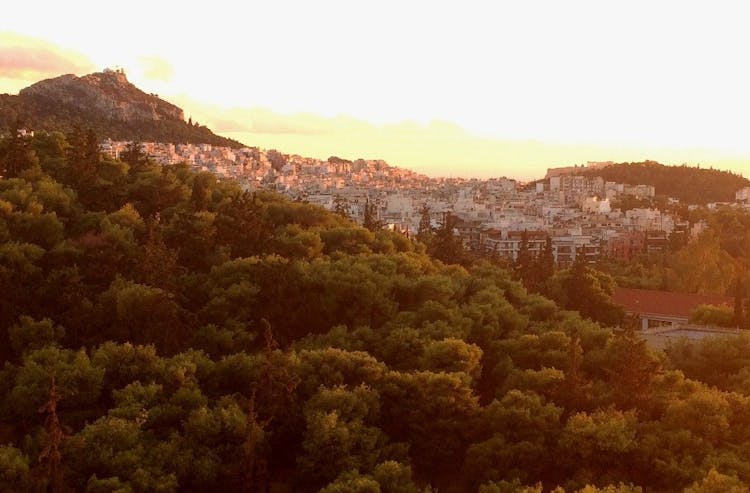 The essential Greek dinner with an Acropolis view