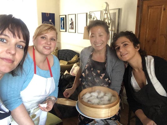 Tradycyjna lekcja gotowania w Sum Sum w Londynie
