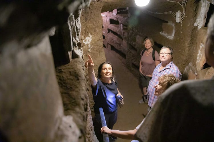 Catacomb tour and ancient Roman feast with locals