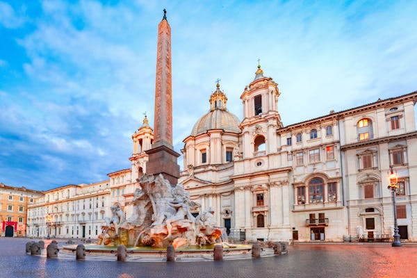 Zwiedzanie fontann i placów Rzymu