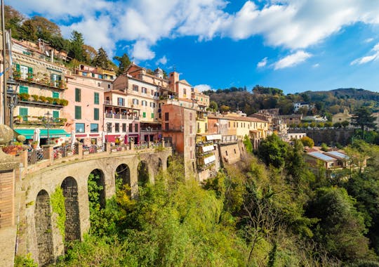 Tour Castelli Romani con almuerzo y cata de vinos.