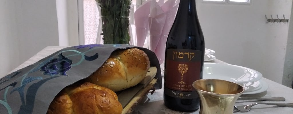 Obiad szabatowy w żydowskiej dzielnicy w Jerozolimie