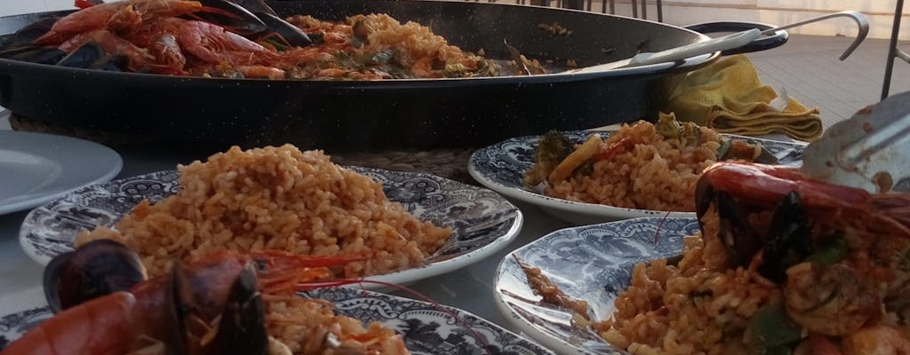 Jantar na Paella no terraço com vista para Sevilha