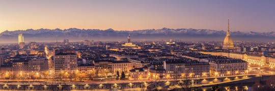 Traditional walking Aperitour in Turin