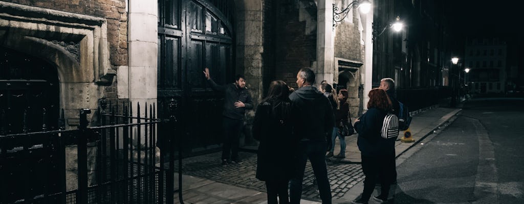 Tour a piedi dei fantasmi e giro in barca spettrale sul Tamigi