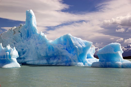 Sail Across the Upsala and Speggazini Glaciers