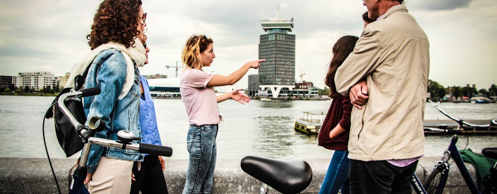 Bike tour with canal cruise in Amsterdam