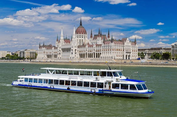 2-hour Danube river cruise with Pálinka experience
