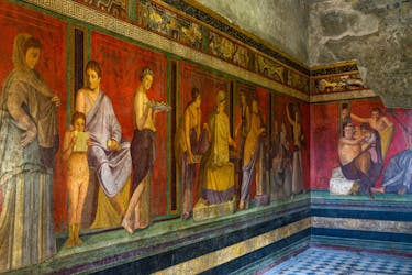 Full-day private tour of Pompeii, Vesuvius and Sorrento from Naples