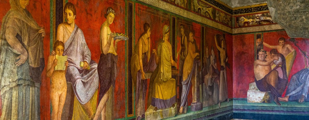 Full-day private tour of Pompeii, Vesuvius and Sorrento from Naples