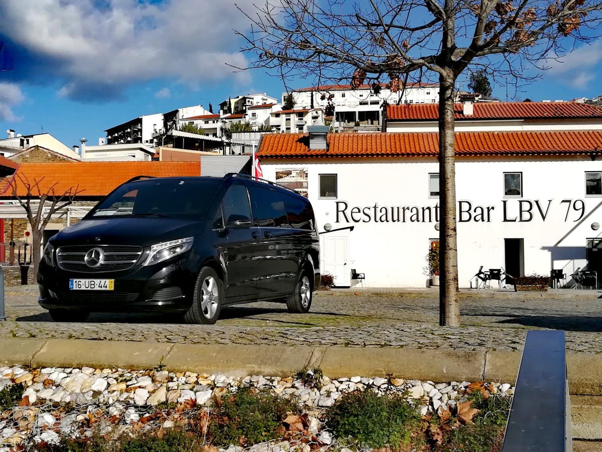 Porto Airport - Privétransfer in hotel, enkele reis
