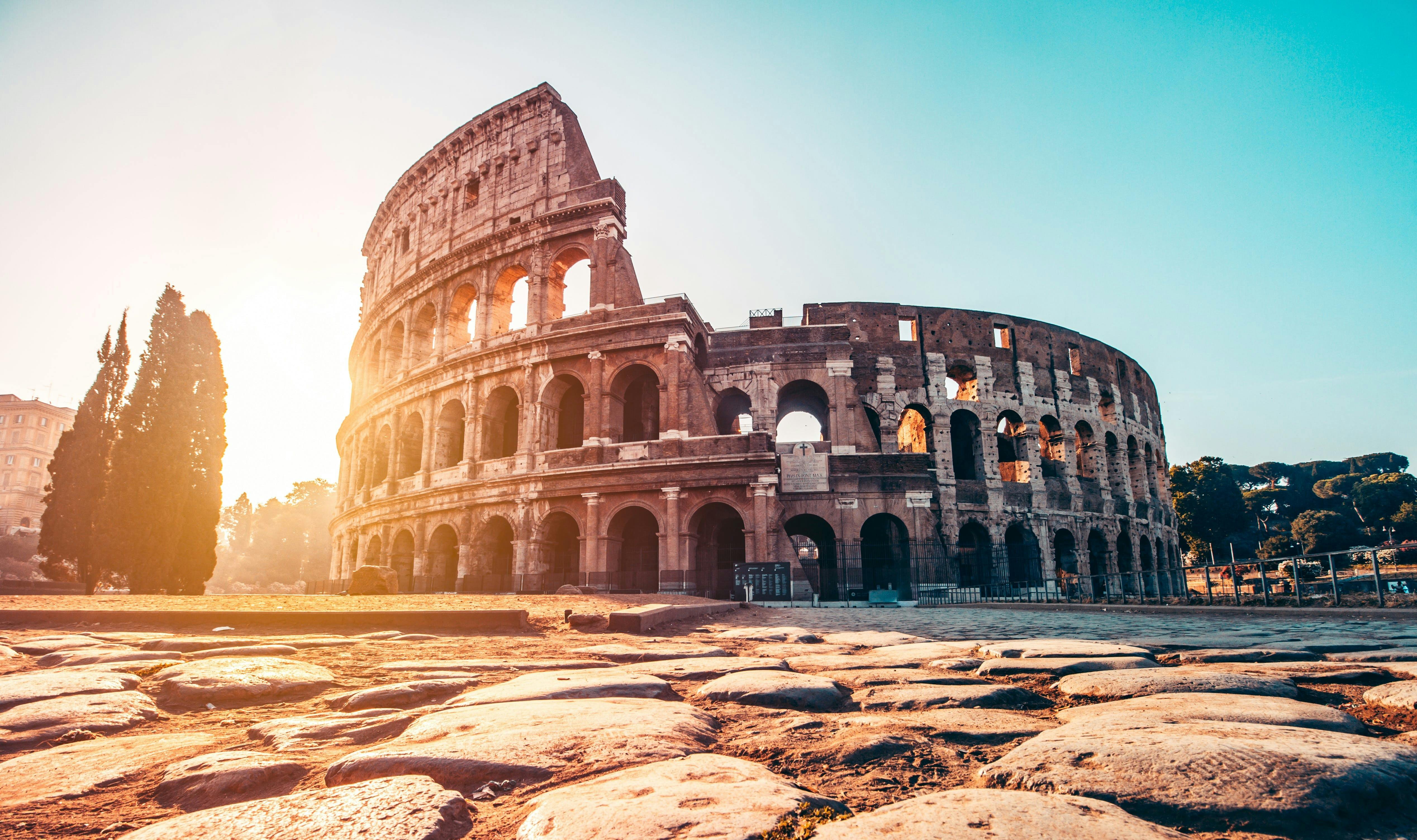 Colosseumin ja Forum Romanumin opastettu puoliyksityinen kierros