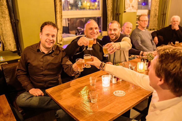 Beer tasting and craft brewery tour in Amsterdam