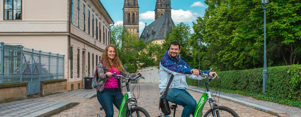 Gran recorrido por la ciudad de Praga en bicicleta eléctrica e-scooter HUGO