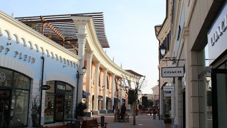 Castel Romano outlet full-day shopping trip