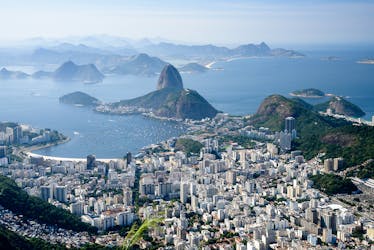 Rio-dagtour met Christus de Verlosser per trein, Sugarloaf, Maracana, Sambadrome, kathedraal, Selaron en lunch