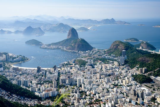 Rio całodniowa wycieczka z Chrystusem Odkupicielem pociągiem, Sugarloaf, Maracana, Sambadrome, katedrą, Selaron i obiad