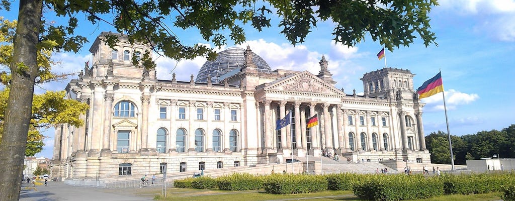 Visita guiada pelo distrito governamental ao Reichstag