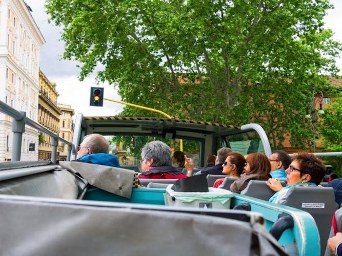 Daily hop on-hop off Rome tour