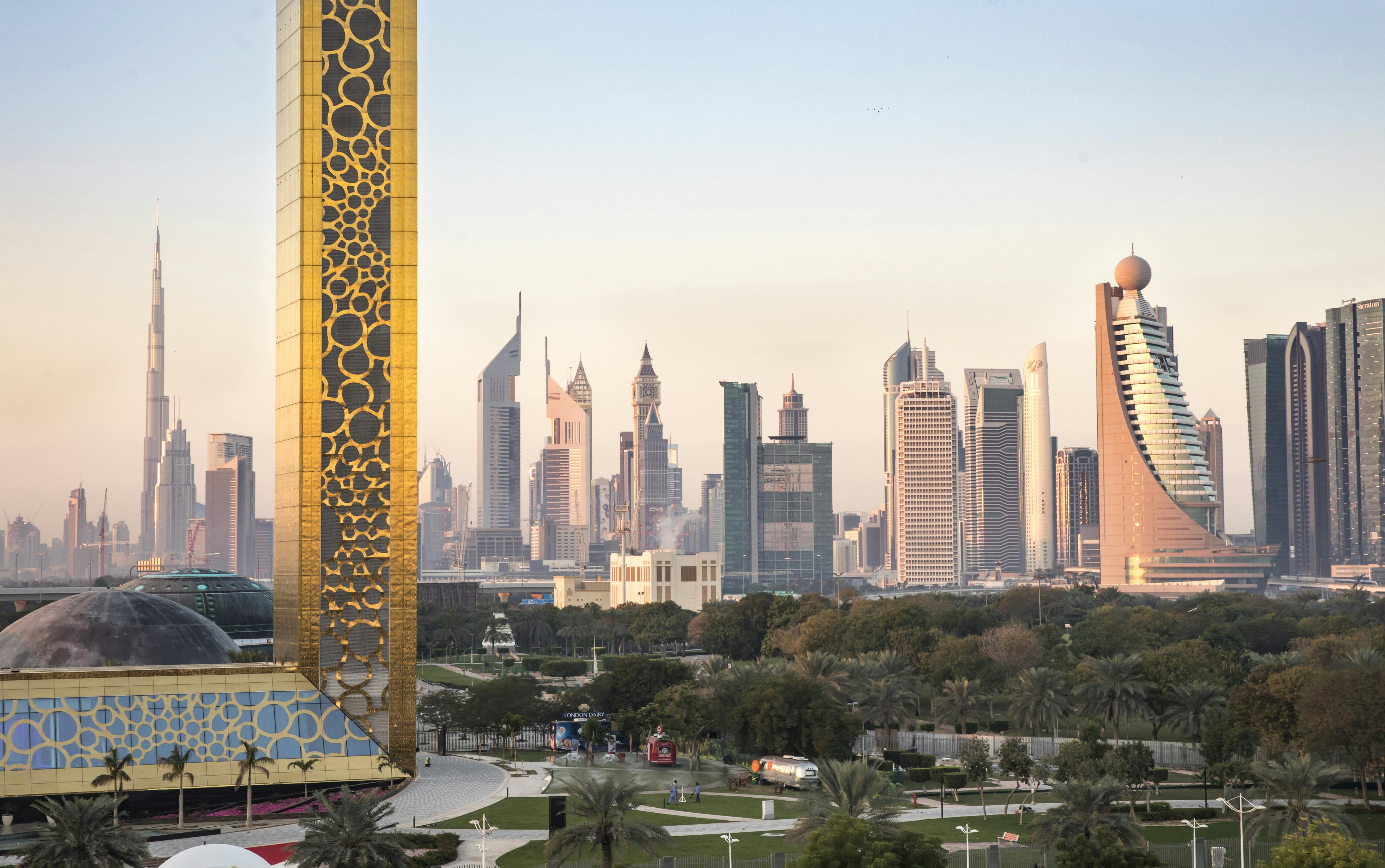 Dubai frame tickets with half-day sightseeing city tour